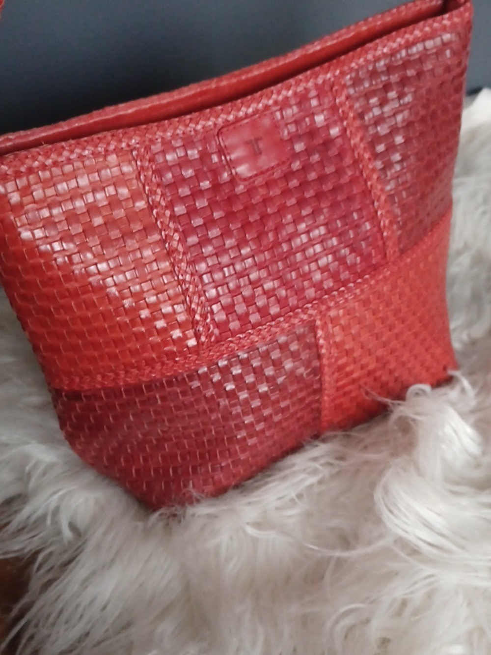 Woven Brazilian Leather Shoulder Bag - Picture 3 of 16